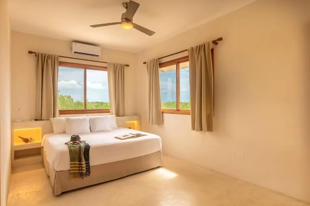 Villa Space Brings Us Closer To Art - Casa Imox Isla Holbox