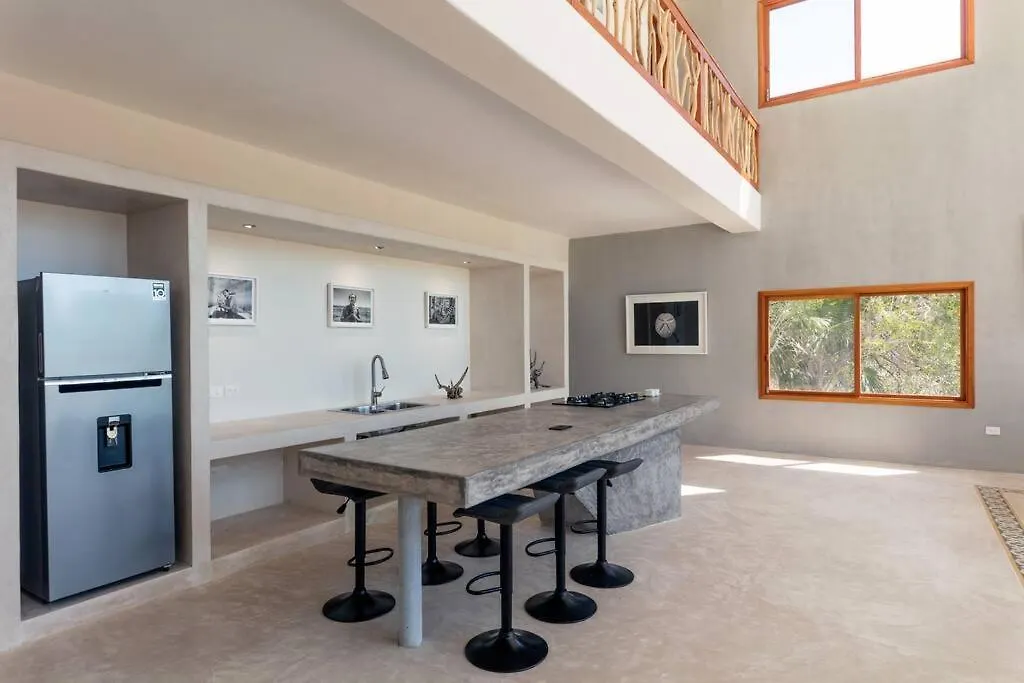 Villa Space Brings Us Closer To Art - Casa Imox Isla Holbox